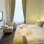 Palmenwald Schwarzwaldhof, Bw Signature Collection 4*