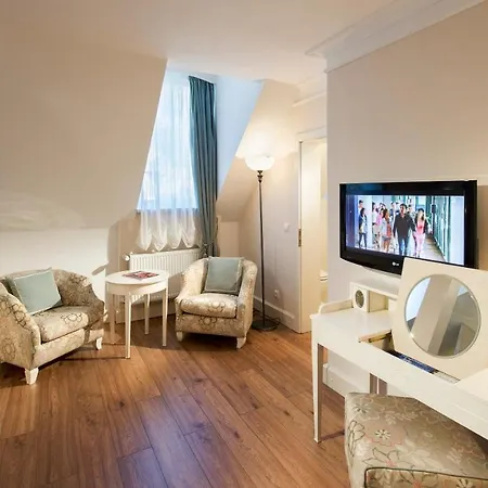 Palmenwald Schwarzwaldhof, Bw Signature Collection 4*